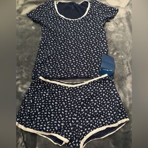 Brandy Melville blue floral set